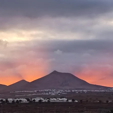 Lanzahost Lovely Views Xxi 公寓 阿雷西费